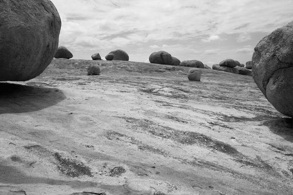 série pedra mole, 2010 impressão digital sobre papel de algodão digital print on cotton paper tiragem 3 | 3 copies 108 x 71,5 cm | 71,5 x 108 cm